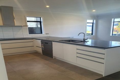 Photo of property in 24 Piripono Crescent, Pukekohe, 2120