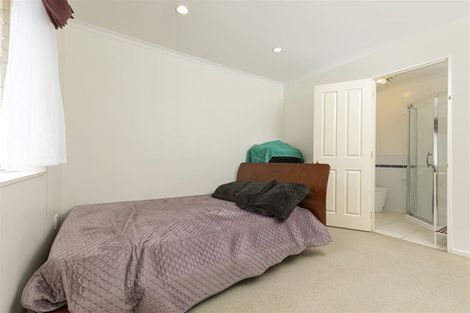 Photo of property in 79a Sturges Road, Henderson, Auckland, 0612