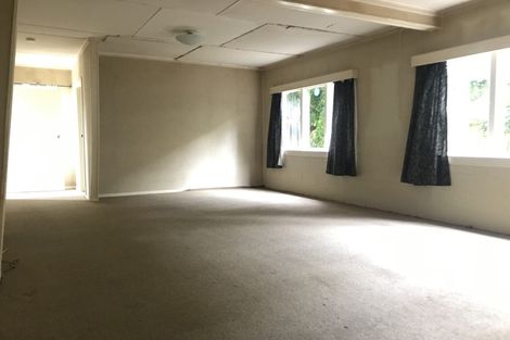 Photo of property in 32 Royal Road, Massey, Auckland, 0614