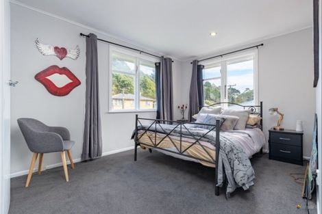 Photo of property in 198 Sievers Grove, Cannons Creek, Porirua, 5024