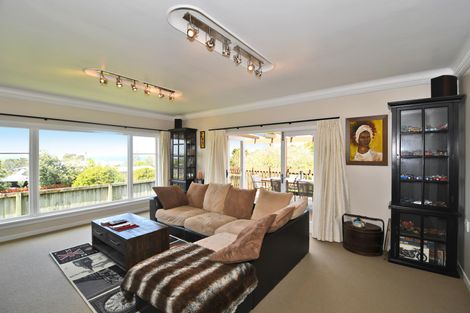 Photo of property in 12 Totara Road, Leigh, 0985