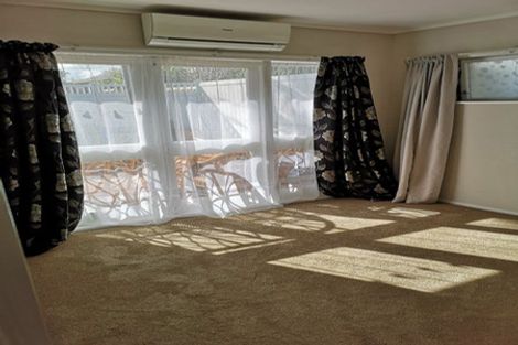 Photo of property in 23 Glenmore Road, Sunnyhills, Auckland, 2010