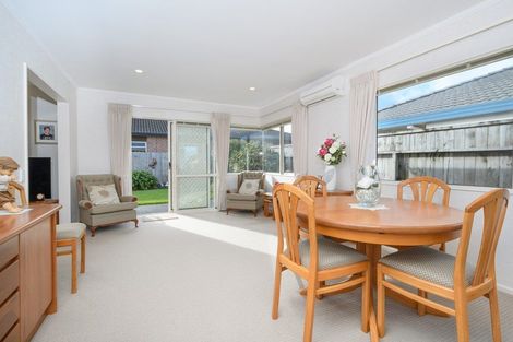 Photo of property in 16 Chalmers Close, Orewa, 0931