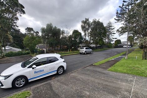 Photo of property in 1/4 Mahuta Grove, Northcote, Auckland, 0627