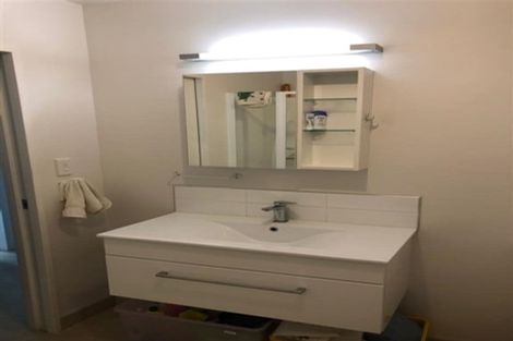 Photo of property in 54b Birkdale Road, Birkdale, Auckland, 0626