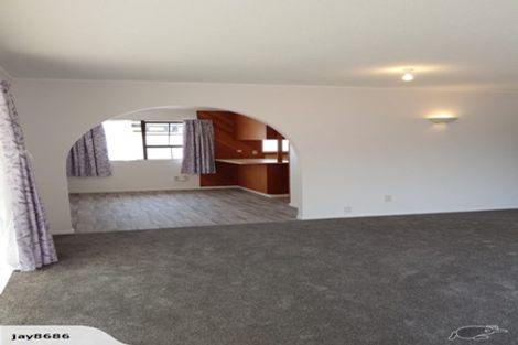 Photo of property in 24 Mcenroe Grove, Naenae, Lower Hutt, 5011