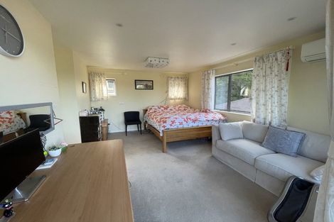 Photo of property in 19 Barnsley Place, Henderson, Auckland, 0612