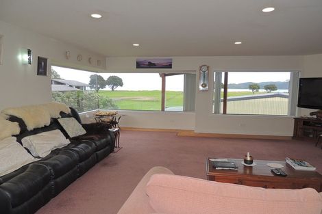 Photo of property in 9 Bill Nolan Place, Mahia, 4198