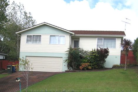 Photo of property in 12 Claverdon Drive, Massey, Auckland, 0614