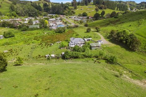 Photo of property in 14 Wilson Road, Hunterville, 4730