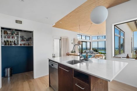 Photo of property in 33 Marama Crescent, Mount Pleasant, Christchurch, 8081