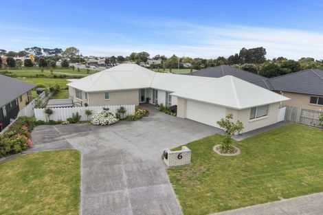 Photo of property in 6 Tatahi Cove, Papamoa Beach, Papamoa, 3118