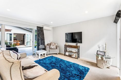 Photo of property in 21 Somerby Mews, Silverstream, Upper Hutt, 5019