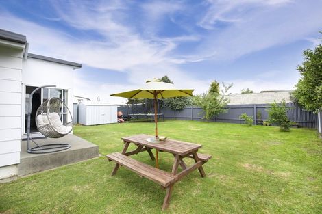 Photo of property in 20 Tait Drive, Greenmeadows, Napier, 4112