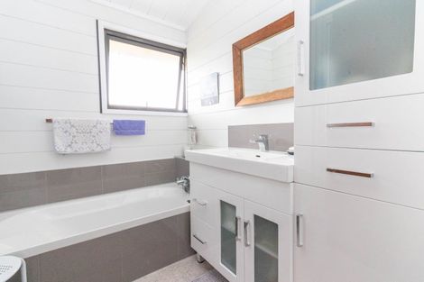 Photo of property in 9 Walmsley Crescent, Paeroa, 3600