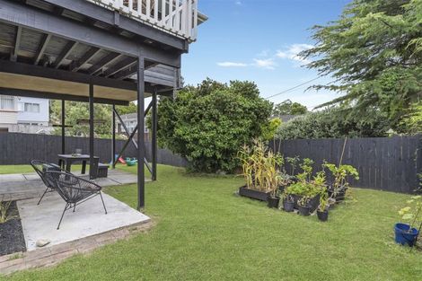 Photo of property in 2/37 Manuka Road, Bayview, Auckland, 0629