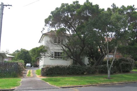 Photo of property in 49a Pilkington Road, Panmure, Auckland, 1072