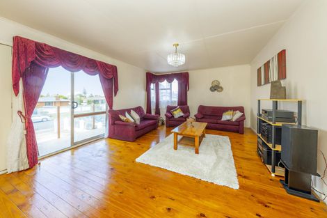 Photo of property in 1/4 Daniel Avenue, Mangere East, Auckland, 2024