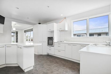 Photo of property in 104 Eureka Street, Aranui, Christchurch, 8061