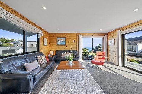 Photo of property in 82 Beacon Hill Road, Strathmore Park, Wellington, 6022