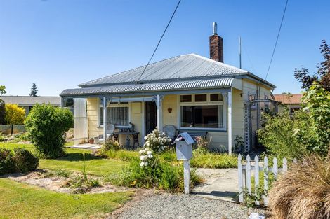 Photo of property in 2 Argyll Street, Fairlie, 7925