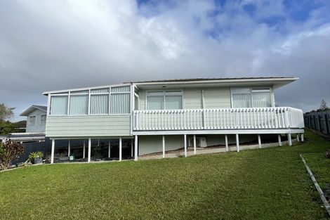 Photo of property in 99 Sycamore Drive, Sunnynook, Auckland, 0620