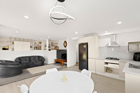 Photo of property in 11 Western View Court, Sunnyvale, Auckland, 0612