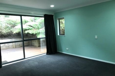 Photo of property in 30b Brunton Place, Glenfield, Auckland, 0629
