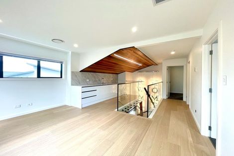 Photo of property in 43 Waller Avenue, Bucklands Beach, Auckland, 2012