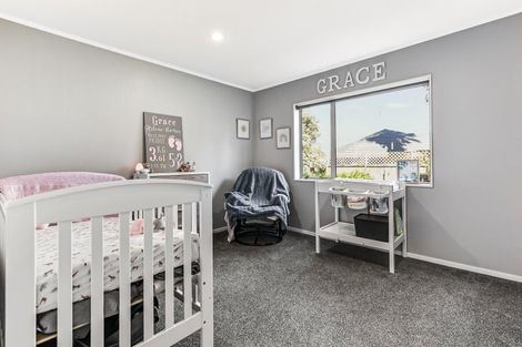 Photo of property in 215 Pukete Road, Pukete, Hamilton, 3200