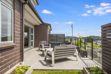 Photo of property in 55 Endeavour Drive, Whitby, Porirua, 5024