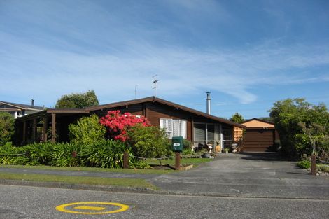 Photo of property in 19 Ngahue Crescent, Carters Beach, Westport, 7825