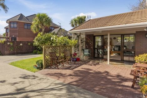 Photo of property in 2/22 Epuni Street, Hutt Central, Lower Hutt, 5011