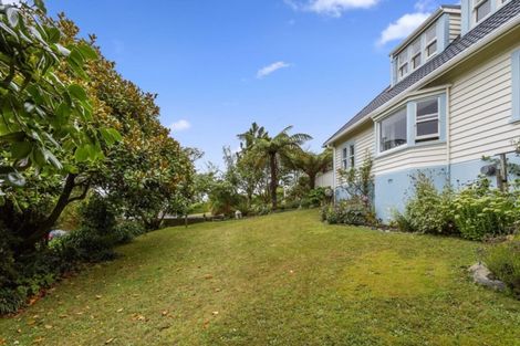 Photo of property in 28 Handyside Street, Tawa, Wellington, 5028