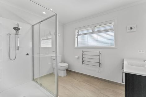 Photo of property in 42 Victory Drive, Wharewaka, Taupo, 3330