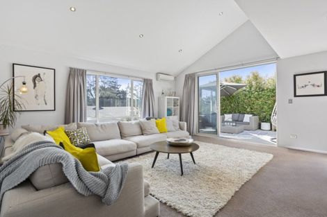 Photo of property in 26 Admirals Court Drive, Greenhithe, Auckland, 0632