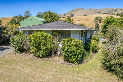 Photo of property in 4514 Christchurch Akaroa Road, Little River, 7591