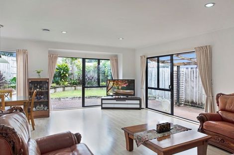 Photo of property in 2/148 Pigeon Mountain Road, Half Moon Bay, Auckland, 2012