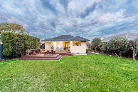 Photo of property in 43 Daniels Road, Redwood, Christchurch, 8051