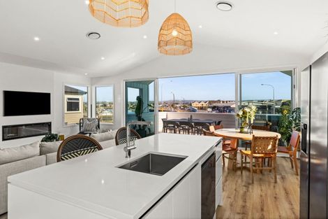 Photo of property in 33 Coronation Street, Ahuriri, Napier, 4110