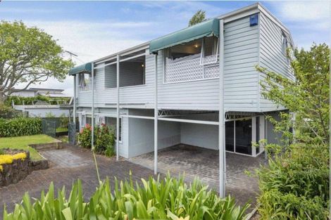 Photo of property in 145 Bleakhouse Road, Mellons Bay, Auckland, 2014