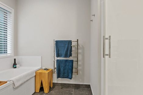 Photo of property in 69 Hillcrest Road, Hatfields Beach, Orewa, 0931