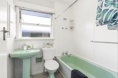 Photo of property in 899 Whangaparaoa Road, Manly, Whangaparaoa, 0930