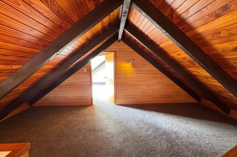 Photo of property in 197 Henderson Valley Road, Henderson, Auckland, 0612