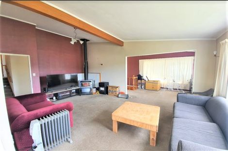 Photo of property in 76 Fyvie Avenue, Tawa, Wellington, 5028