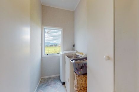 Photo of property in 68 Cadman Road, Dannevirke, 4930