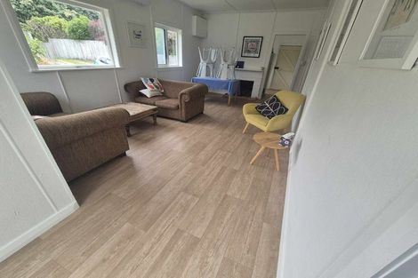 Photo of property in 21 Manuka Street, Otaki Beach, Otaki, 5512