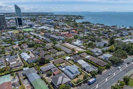 Photo of property in 7 Esmonde Road, Takapuna, Auckland, 0622