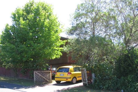 Photo of property in 3/2 Lysander Crescent, Beach Haven, Auckland, 0626