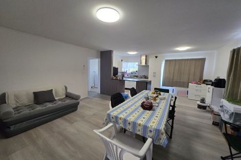 Photo of property in 1/62 Cambridge Terrace, Papatoetoe, Auckland, 2025